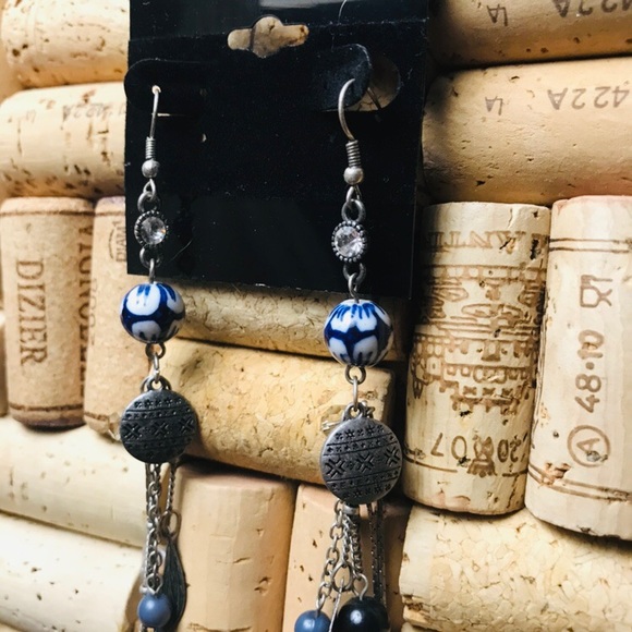 Statement Earrings - Picture 2 of 4